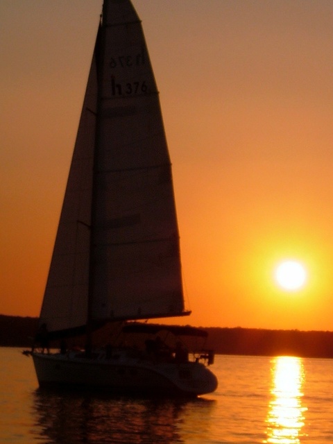 Stockton, MO: Sailboat Sunset