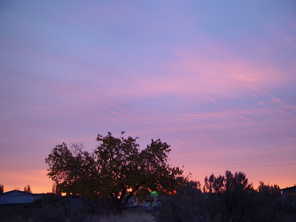 Mattawa, WA: Fall Sunrise in Desert Aire
