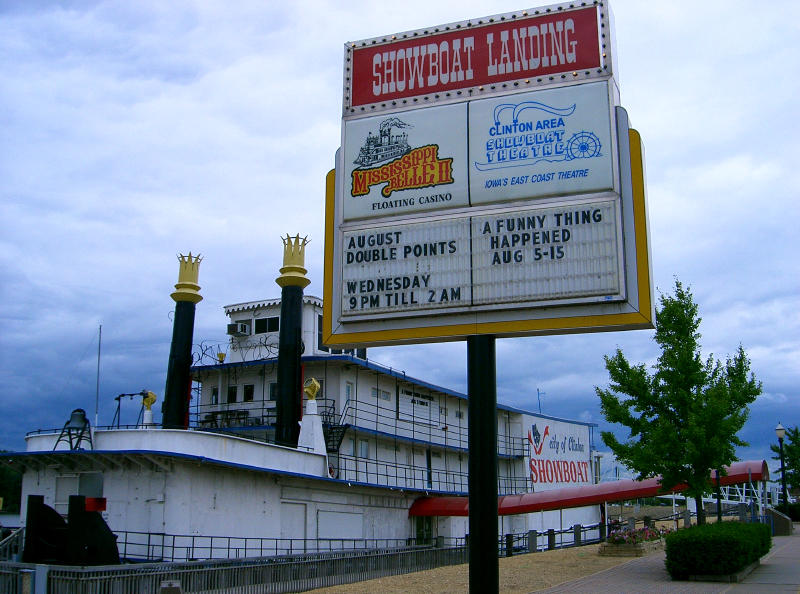 Clinton, IA Showboat Theater photo, picture, image (Iowa) at city