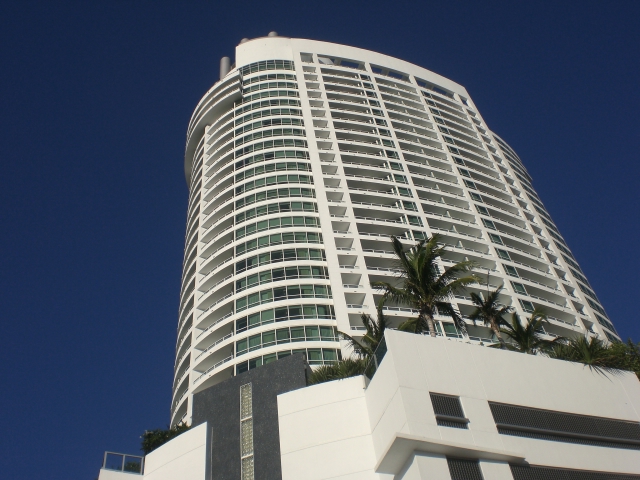 Miami Beach, FL: fountainbleau hotel