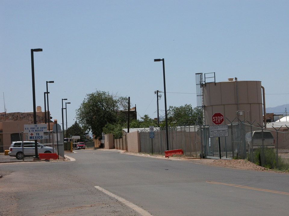 Naco, AZ: naco border