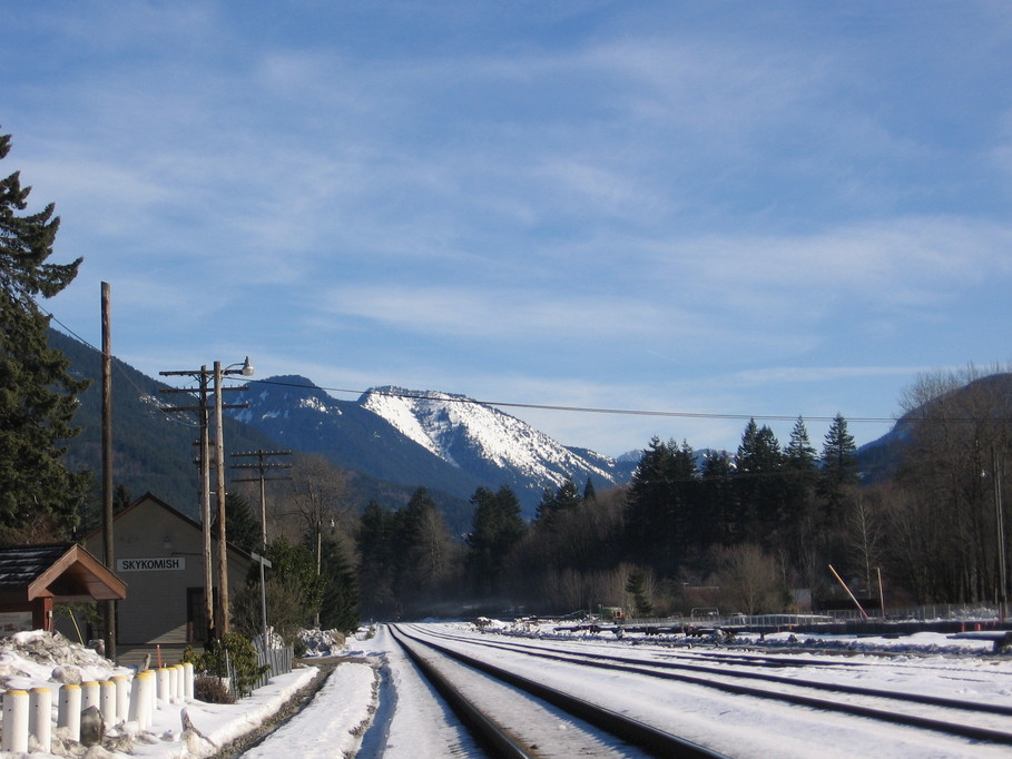 Skykomish, WA: Looking east