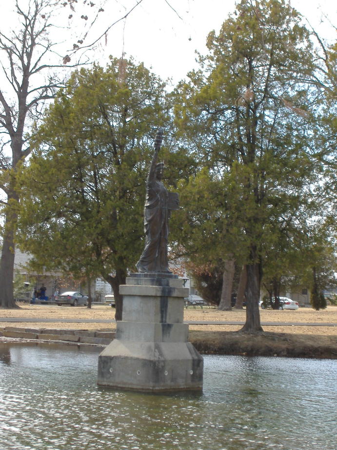 Muskogee, OK: Statue of Liberty - Spaulding Park