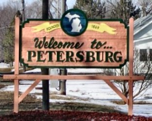 Petersburg, MI: City Sign