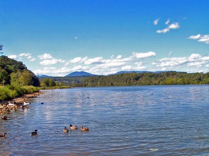 Oak Ridge, TN: Photo of Melton Hill Lake shot from Oak Ridge Marina