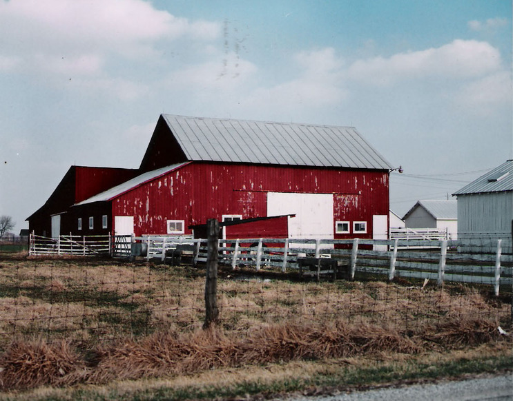 Grove City, OH: old barn on Grove City Road, in Grove City Ohio