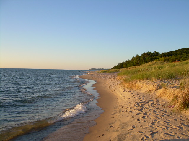 Onekama, MI: Onekama, MI. Lake Michigan shoreline