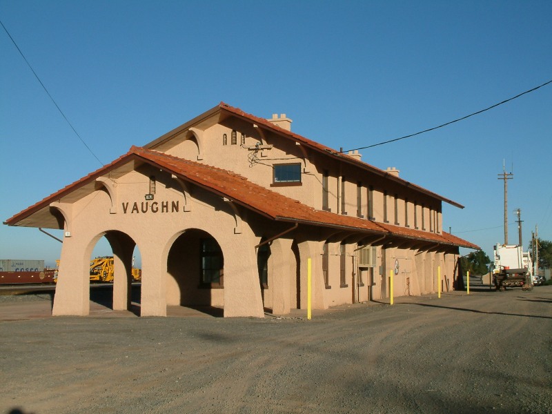 Vaughn, NM: Railroad depot at Vaughn