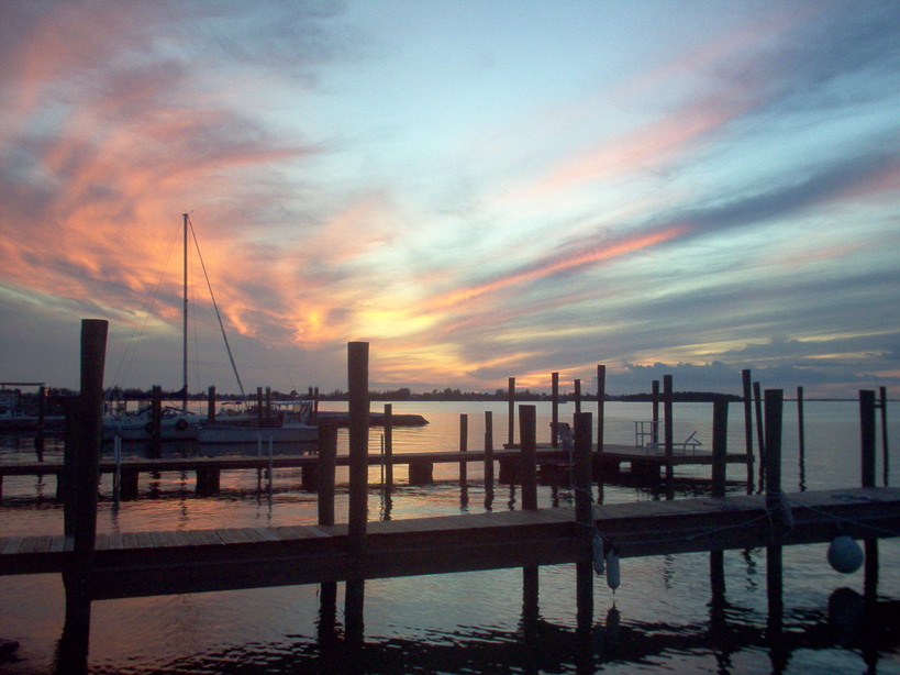 Key Largo, FL: Sunset from Key Lime Sailing Club in Key Largo