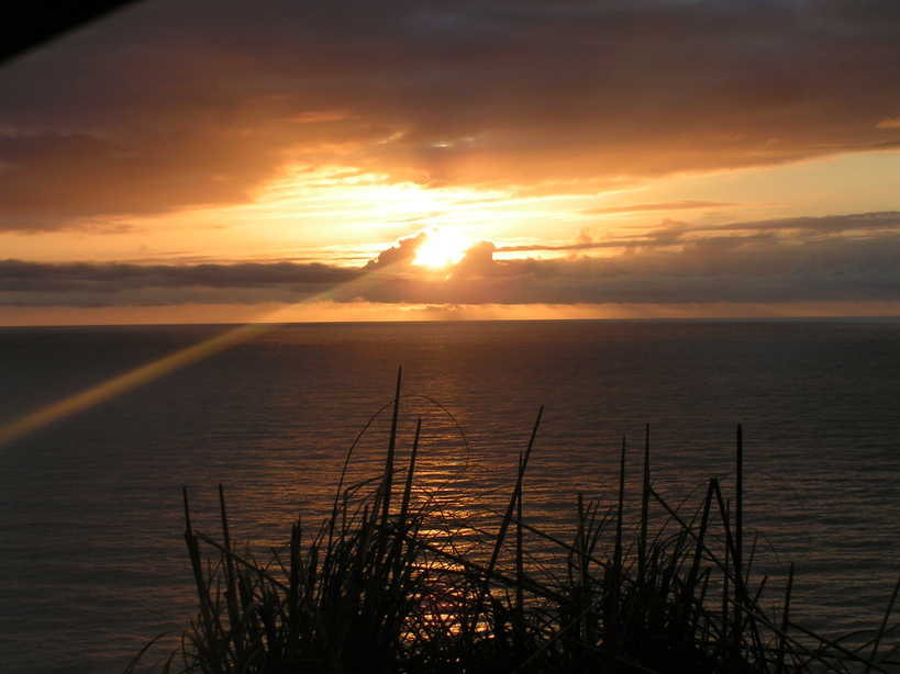 Half Moon Bay, CA: SUNSET IN HALF MOON BAY