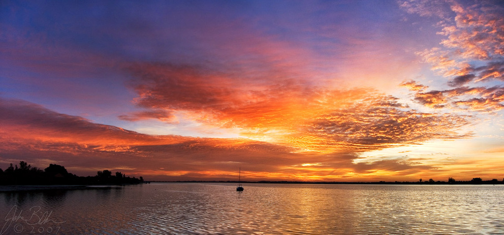 Ellenton, FL: Sunrise over the Manatee River