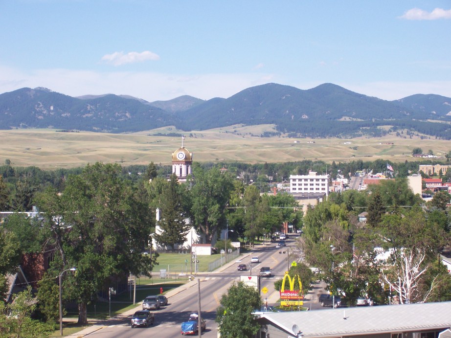Lewistown, MT: looking east over downtown