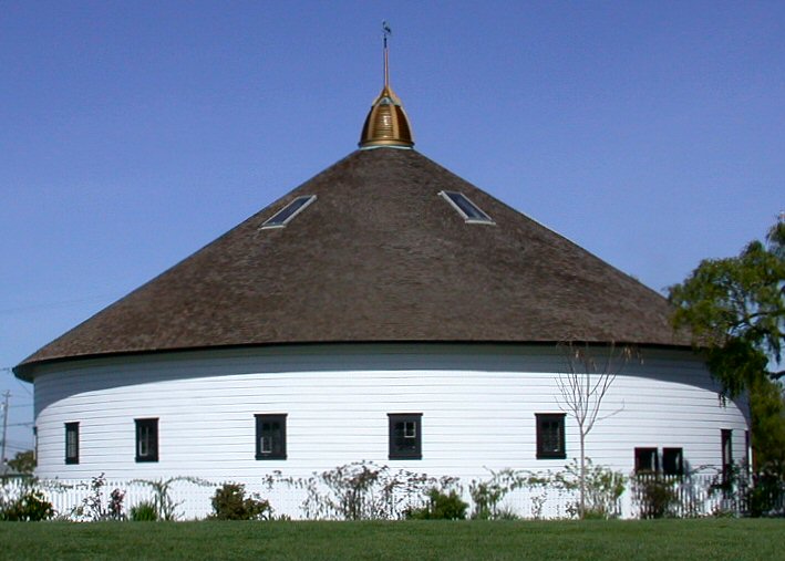 Santa Rosa, CA: Round barn