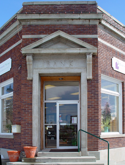 Smithfield, UT: The Original Bank of Smithfield, now a flower shop