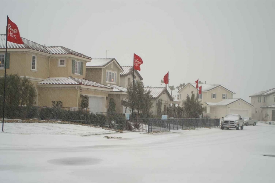 Beaumont, CA: Snowy day at Solaris