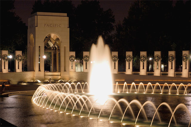 Washington, DC: WW II Memorial, Washington DC