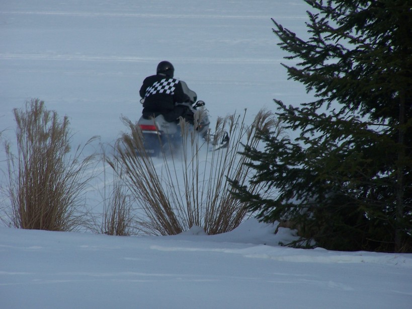 Hubbard Lake, MI: Snowmobiling Across the Lake