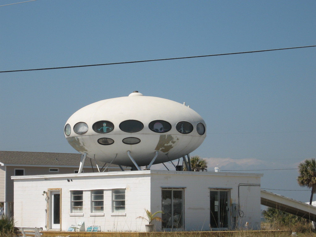 Pensacola, FL: SpaceShip House on Pensacola Beach