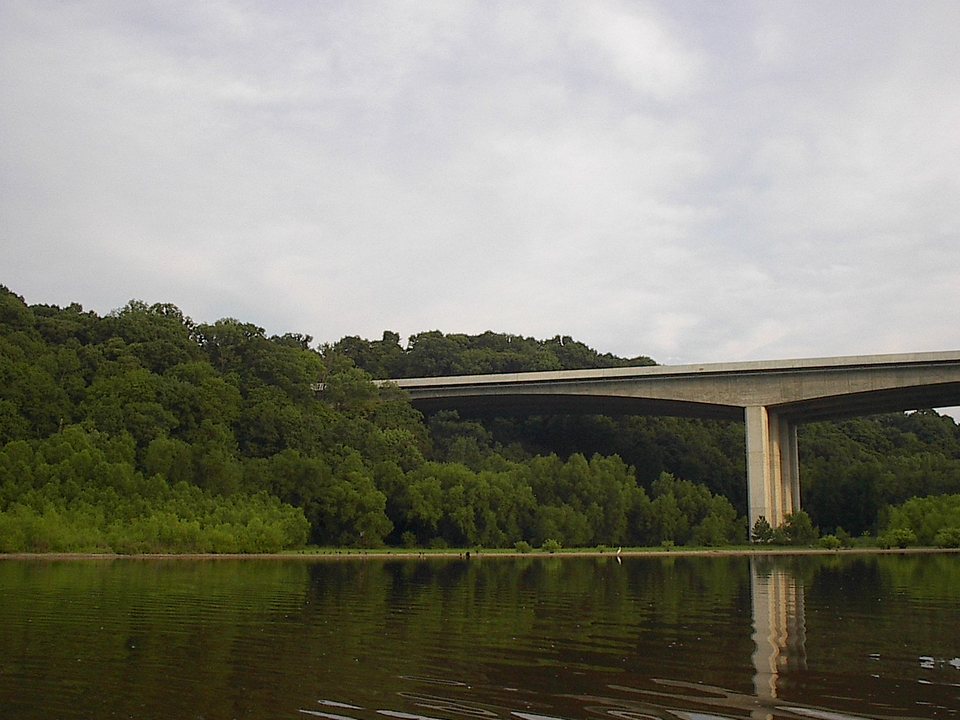 Maryland Heights, MO: Creve Coeur Lake with highway 364