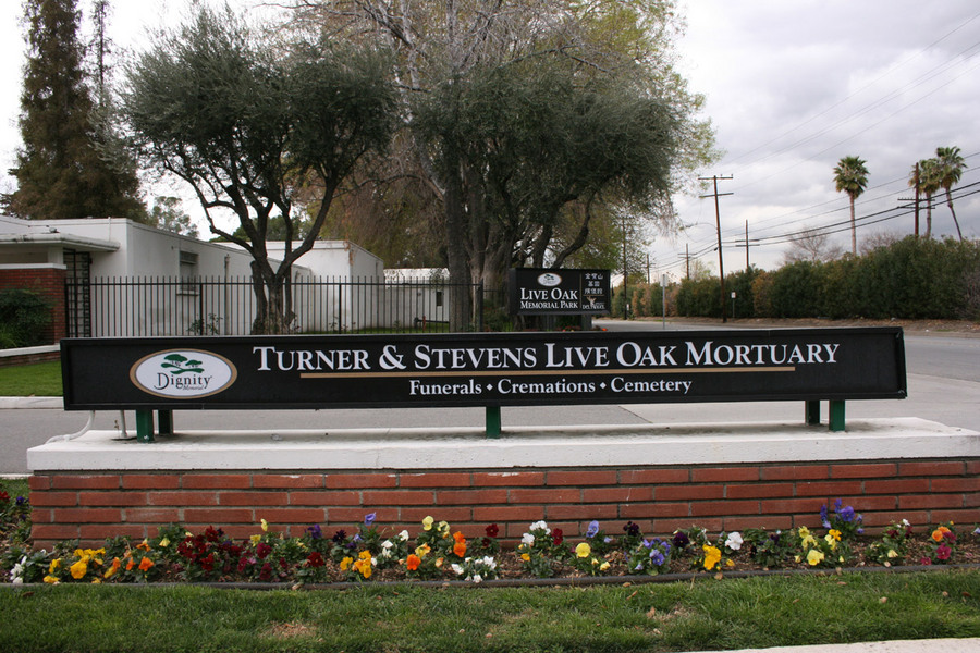 Monrovia, CA: Live Oak Cemetery in Monrovia, CA