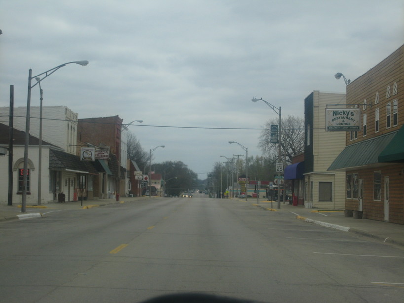 Seneca, IL: stores