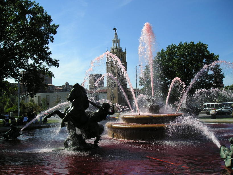 Kansas City, MO: Fountain in Kansas City