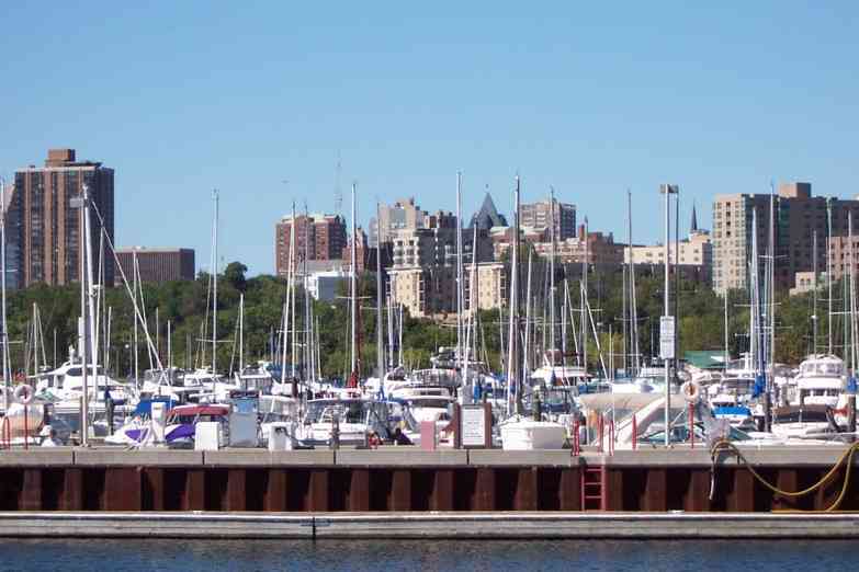 Milwaukee, WI: Milwaukee's McKinley Marina