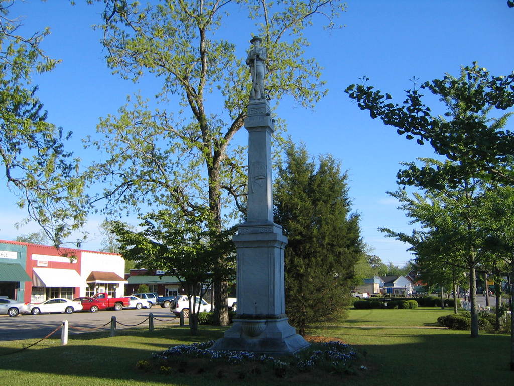 Ellaville, GA: Confederate Memorial Monument, Ellaville, Ga Town Square