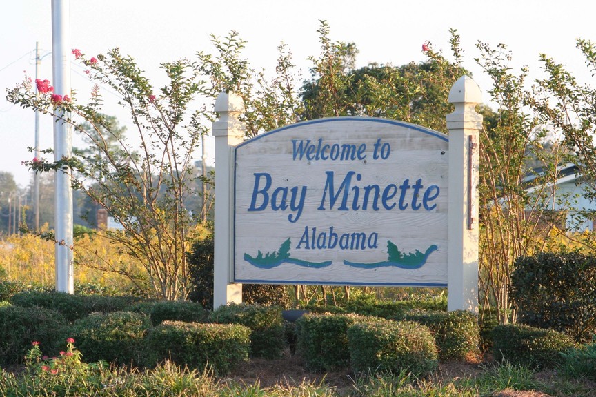 Bay Minette, AL: Visitors to Bay Minette are greeted with a touch of Southern hospitality.