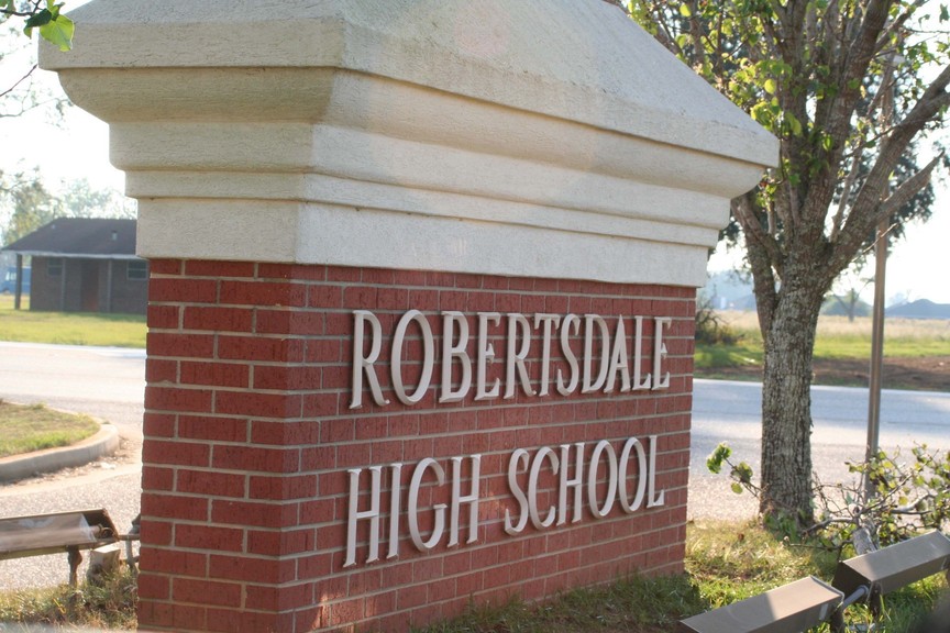 Robertsdale, AL: Robertsdale High School just off Alabama 59