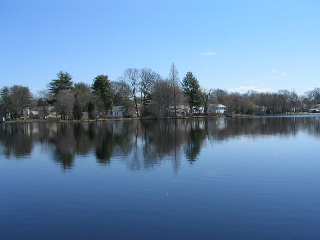 Holbrook, MA: still waters of Lake Holbrook in the morning