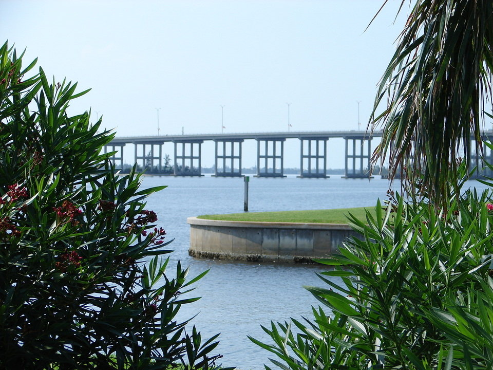 Vero Beach, FL: View of 17th st. bridge from Young's Park