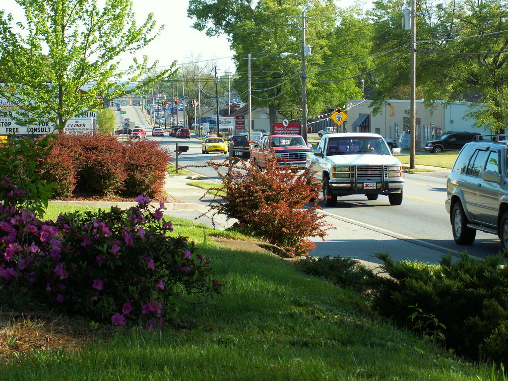 Cartersville, GA: Looking south on Tennessee Street in Cartersville, GA