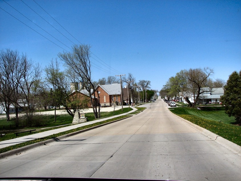 Springville, IA: Main Drag in Town