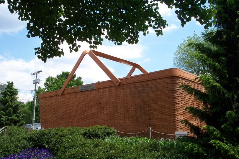 Dresden, OH: World's Largest Basket, Dresden, OH. User comment: That is NOT the worlds largest basket although it used to be before the worlds largest basket was built in Newark,Ohio. It is the new Longaberger Basket Co.'s HQ. It becane the worlds largest basket around 1997 becaue that is when the employees moved in.