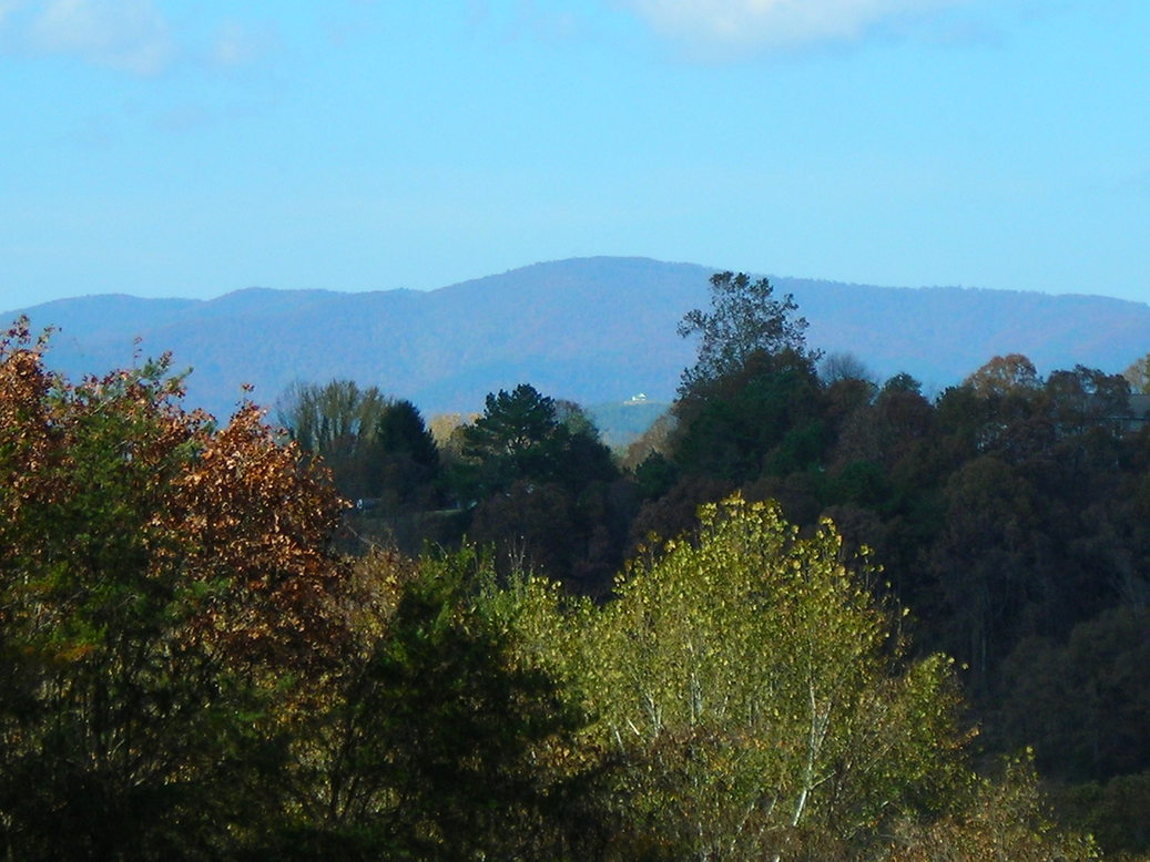 McCaysville, GA: Shot of the mountains from my McCaysville back yard!