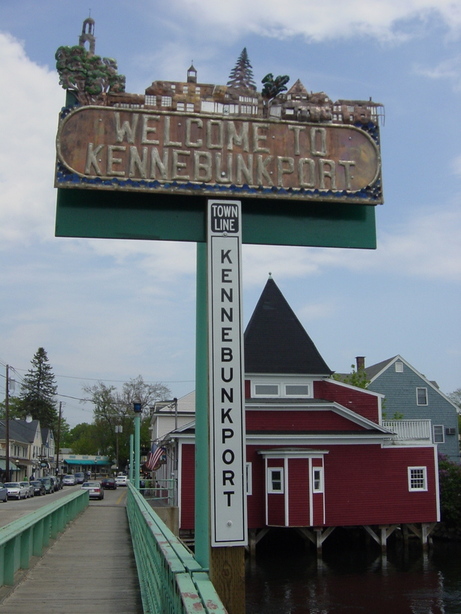 Kennebunk, ME: Entering Kennebunk