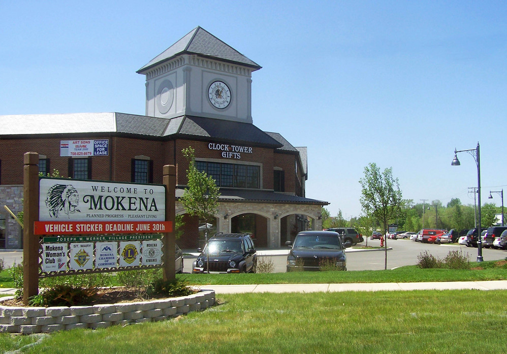 Mokena, IL: entering mokena from the north on Wolf Rd