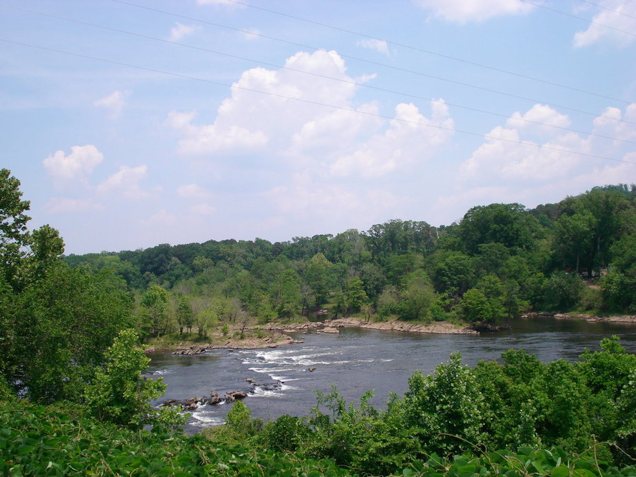 Wetumpka, AL: View of rapids from city park in Wetumpka, AL