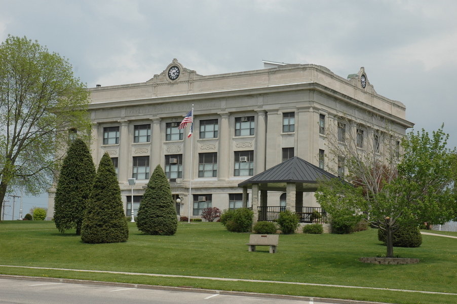 West Union, IA: Fayette County Court House - West Union, Iowa