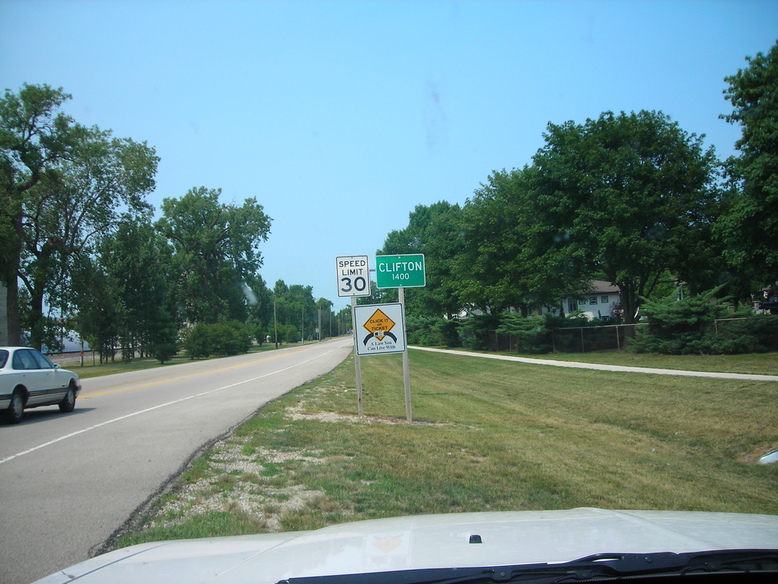 Clifton, IL to Clifton photo, picture, image (Illinois) at