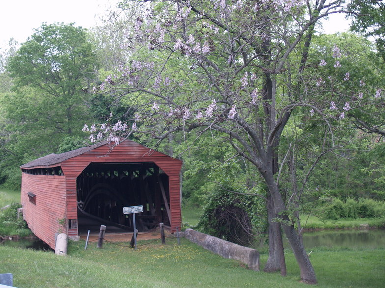 Rising Sun, MD: Gilpin's Falls Covered Bridge