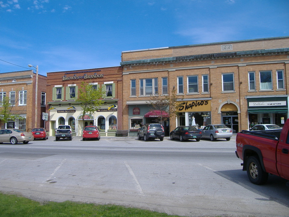 Brandon, VT: Storefronts in Brandon, VT