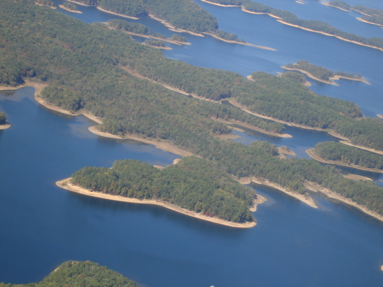 Mount Ida, AR: Aerial shot of 40,000 acre Lake Ouachita - in Mt. Ida's back yard!