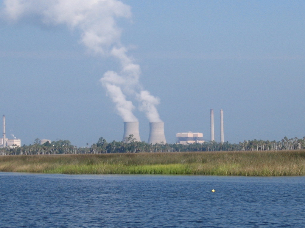 Crystal River, FL: Nuclear Power Plant-viewed from the Crystal River User comment: this is actually a coal power plant, the nuclear plant is on the far left.