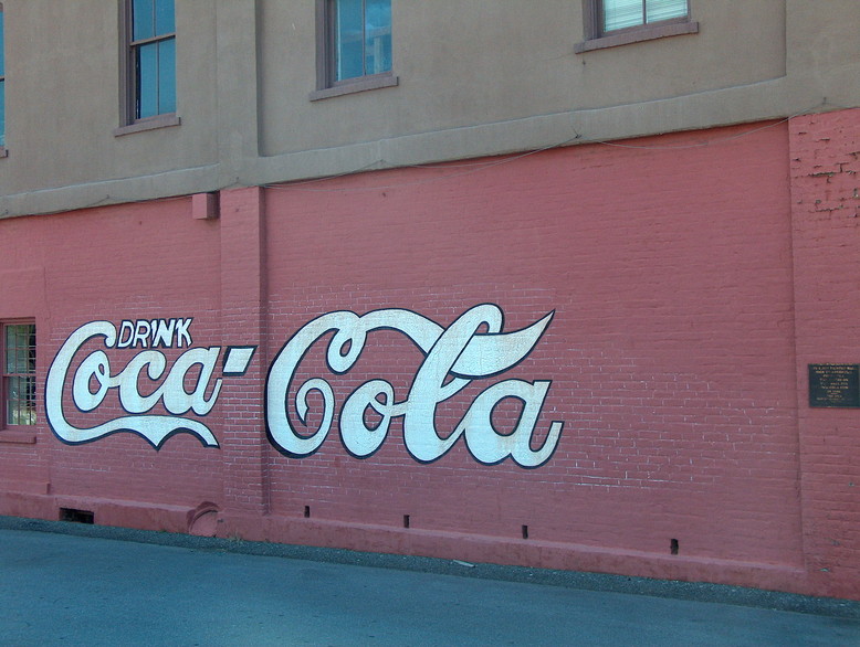 Cartersville, GA: oldest coke sign