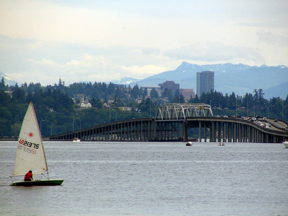 Bellevue, WA: Bellevue and 520 bridge, from Seattle side of Lake Washington