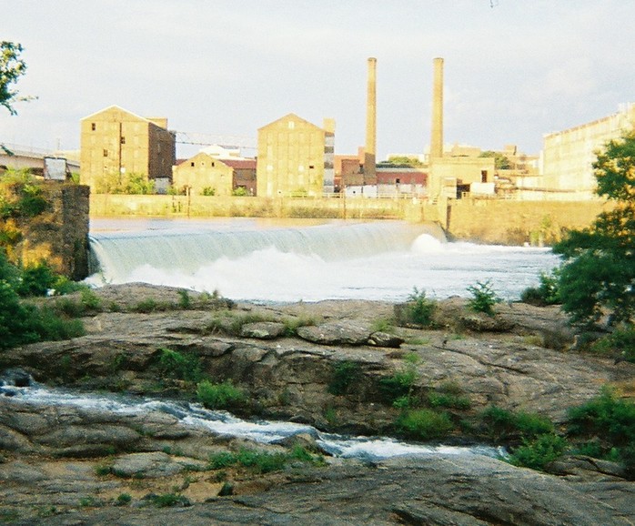 Columbus, GA: a view of the chattahoochee one the rocks off the river walk