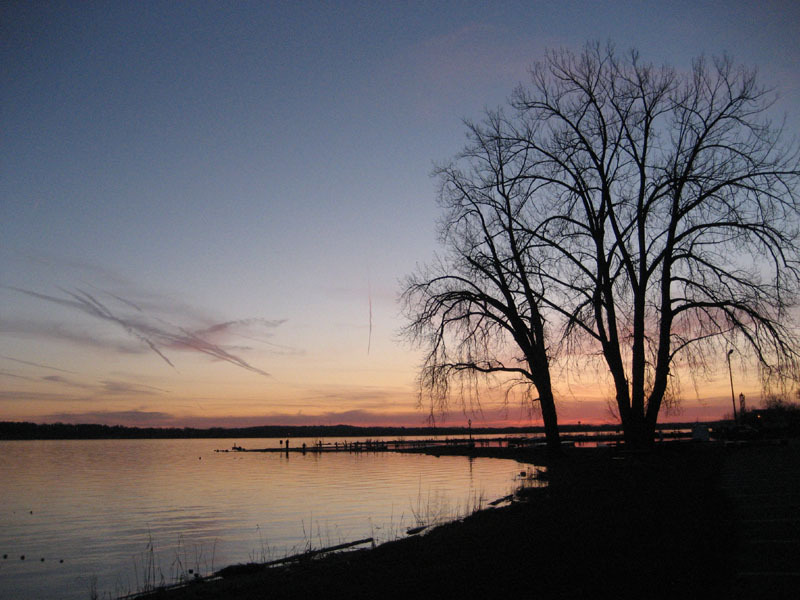 Liverpool, NY: Onondaga Lake Park at sunset