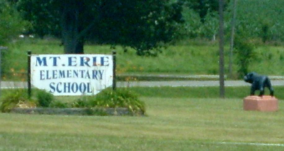 Mount Erie, IL: Mt Erie Grade School